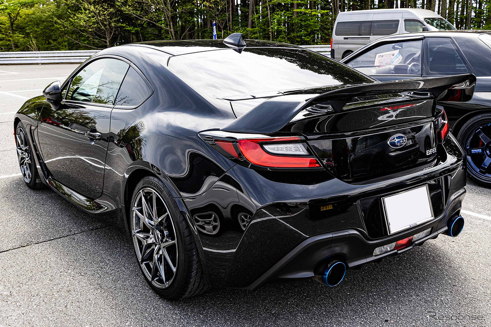 スバル BRZ×レイズ ベルサス VV21S《写真撮影 宮越孝政》