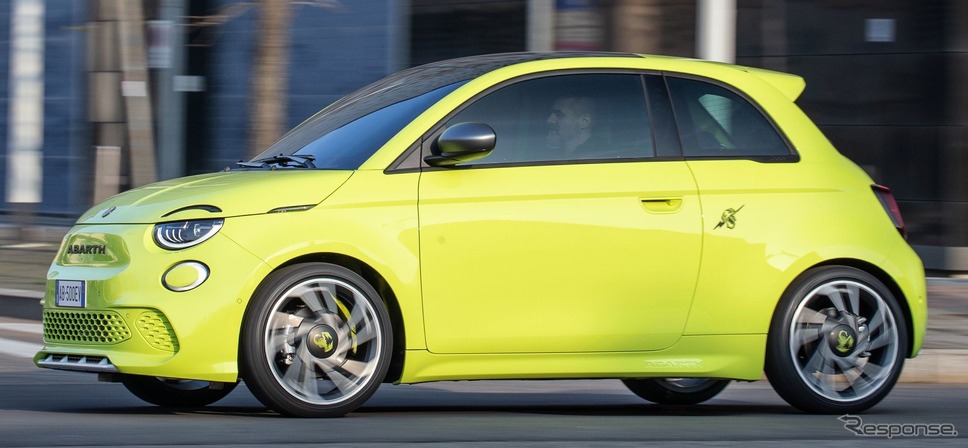 アバルト 500e の「ツーリズモ」《photo by Abarth》