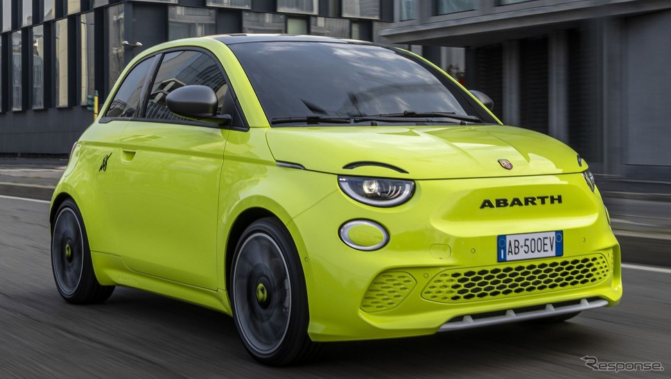 アバルト 500e の「ツーリズモ」《photo by Abarth》