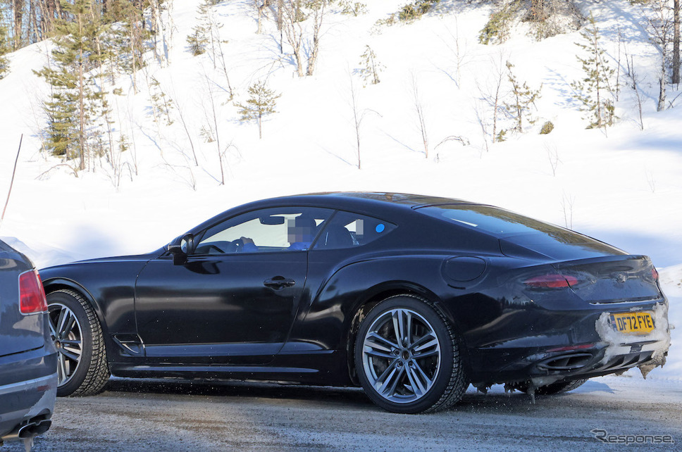 ベントレー コンチネンタルGT 改良新型プロトタイプ(スクープ写真)《APOLLO NEWS SERVICE》