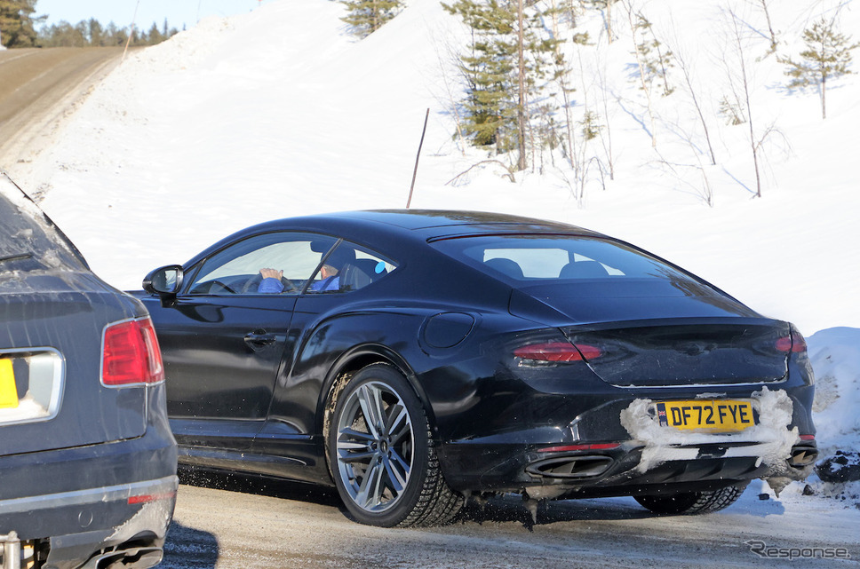 ベントレー コンチネンタルGT 改良新型プロトタイプ(スクープ写真)《APOLLO NEWS SERVICE》