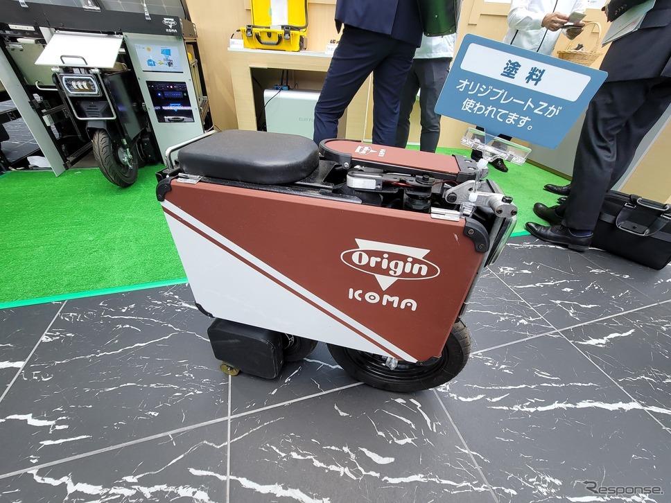 完全ボックス形状のタタメルバイク(以前の試作モデルで、今回の先行販売モデルとは異なります)《写真撮影 根岸智幸》