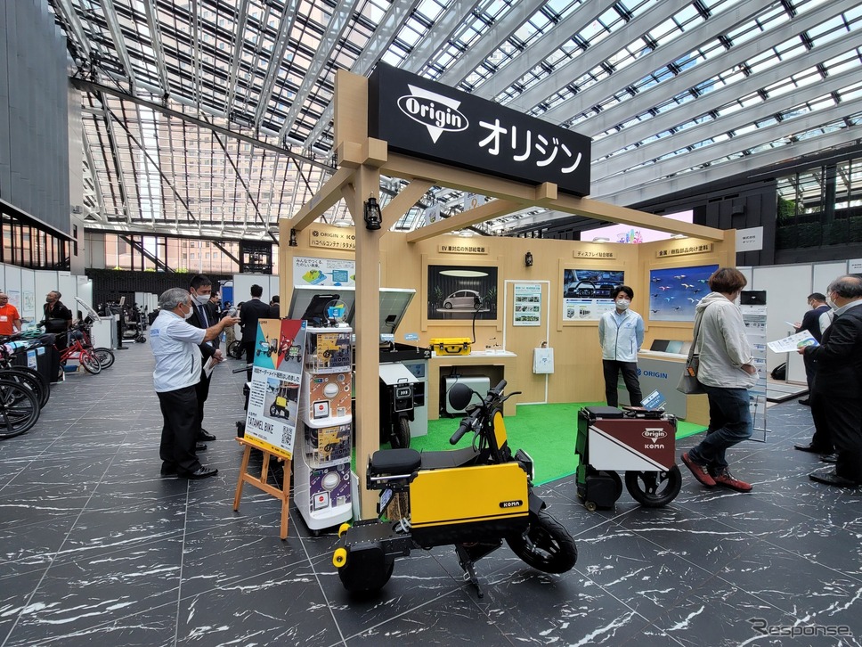 展示が行われているオリジン社のブース。《写真撮影 根岸智幸》