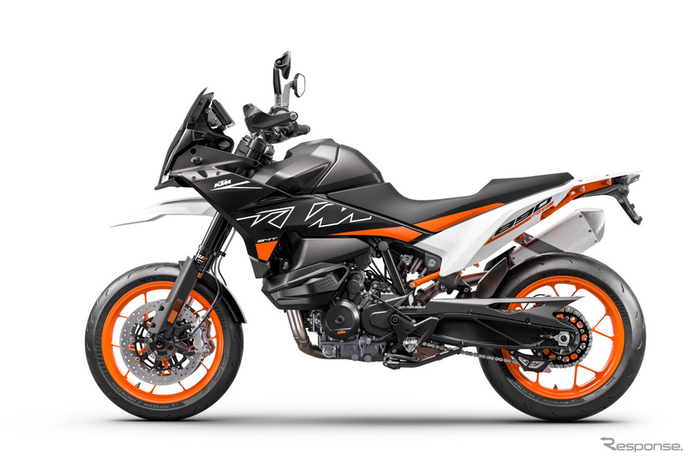 KTM 890SMT《写真提供 KTM》