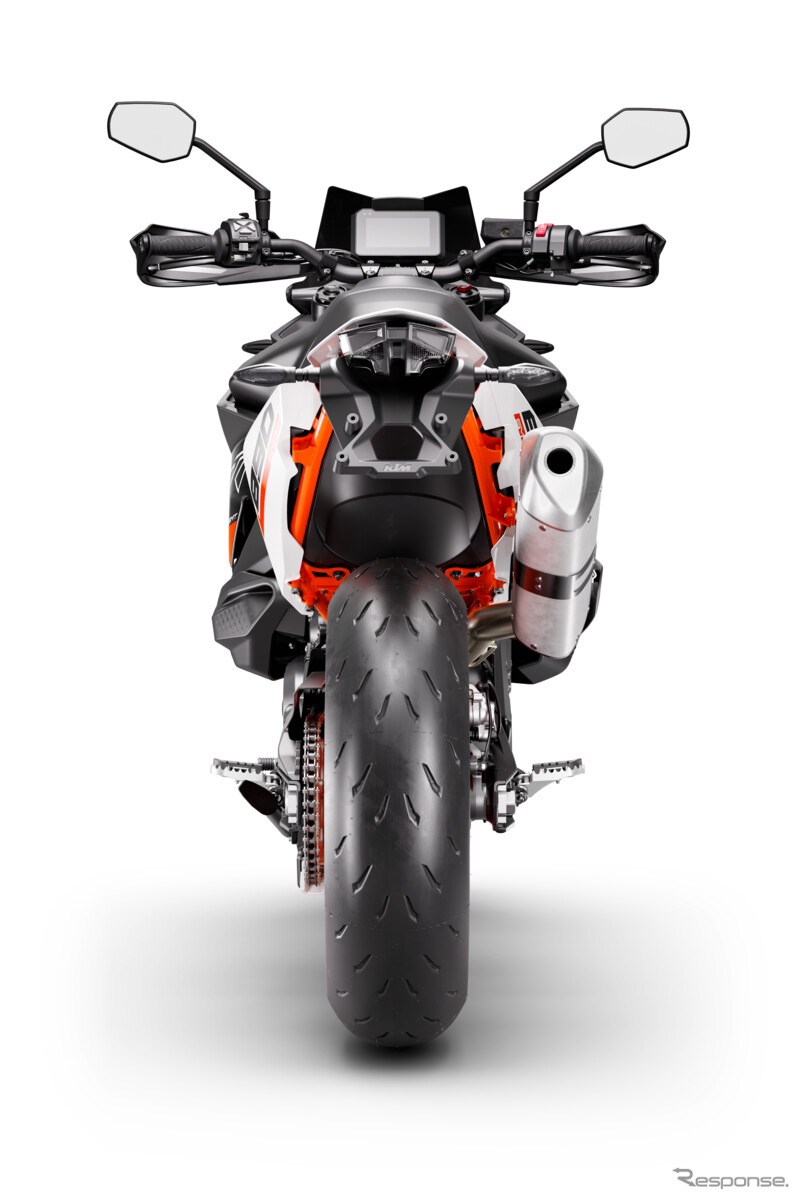 KTM 890SMT《写真提供 KTM》