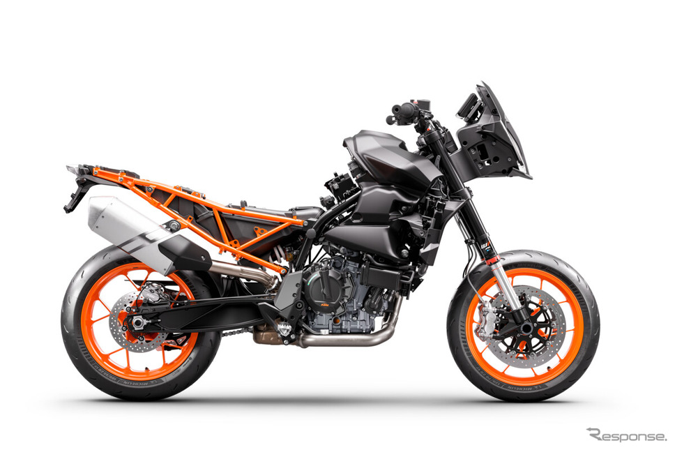KTM 890SMT《写真提供 KTM》