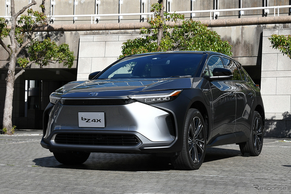 トヨタがスバルと共同開発したBEV、bZ4X《写真撮影 中野英幸》