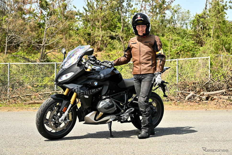 西村直人氏とBMW R1250RS《写真撮影 雪岡直樹》