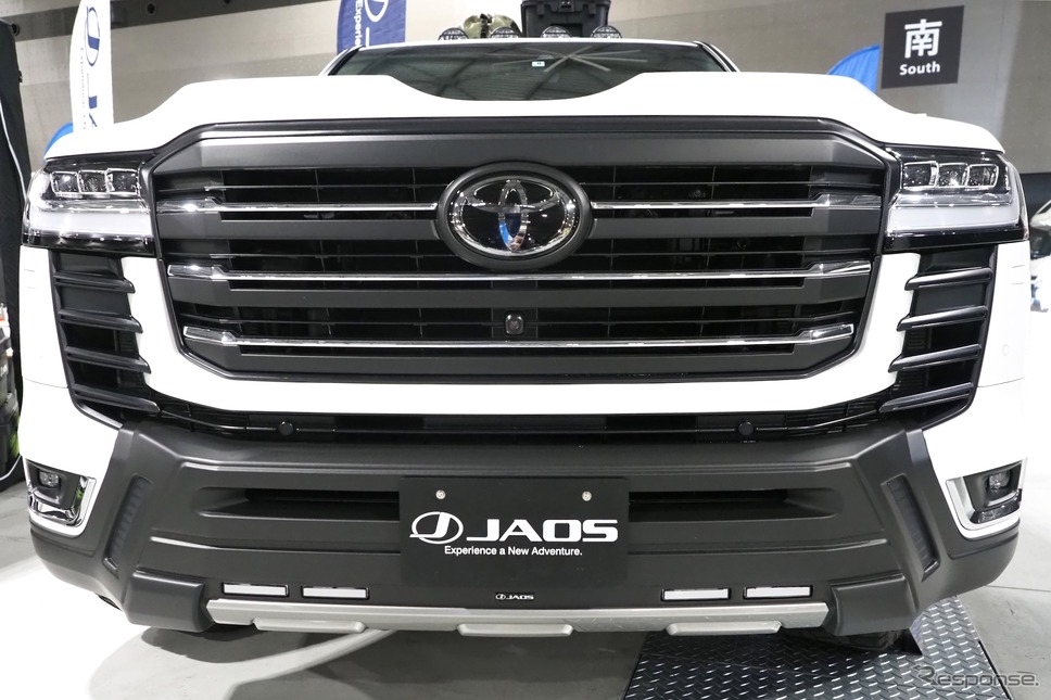 JAOS トヨタ ランドクルーザー300《フィールドスタイル2023》《写真撮影 家本浩太》