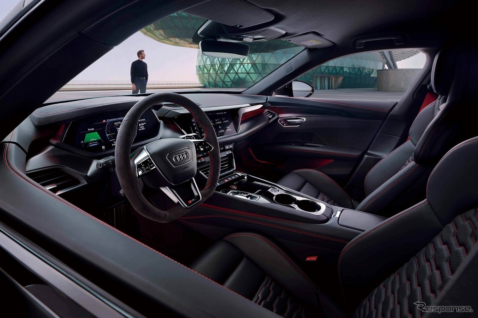 アウディ RS e-tron GT（参考）《photo by Audi》