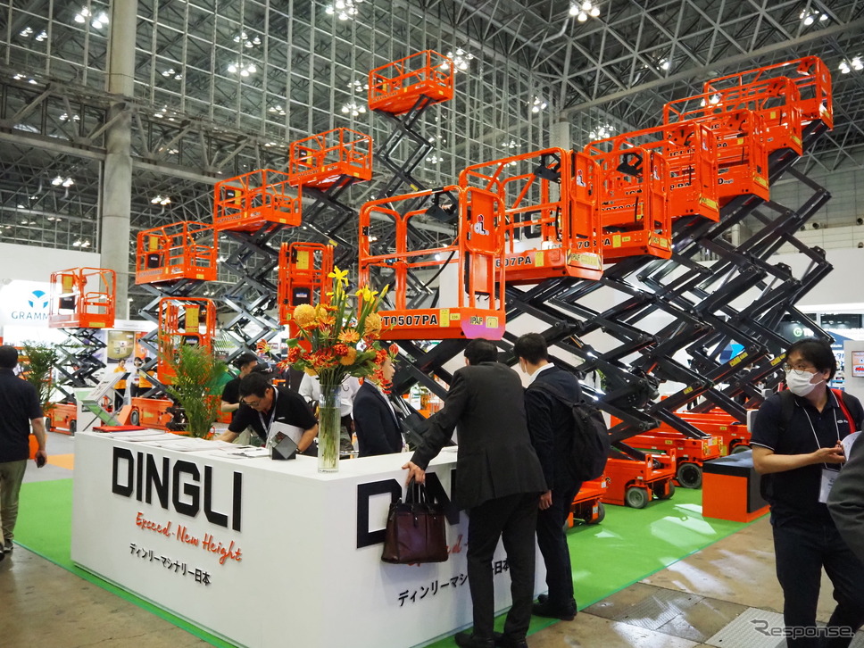 ディンマシナリー日本(建設・測量生産性向上展2023)《写真撮影 高木啓》