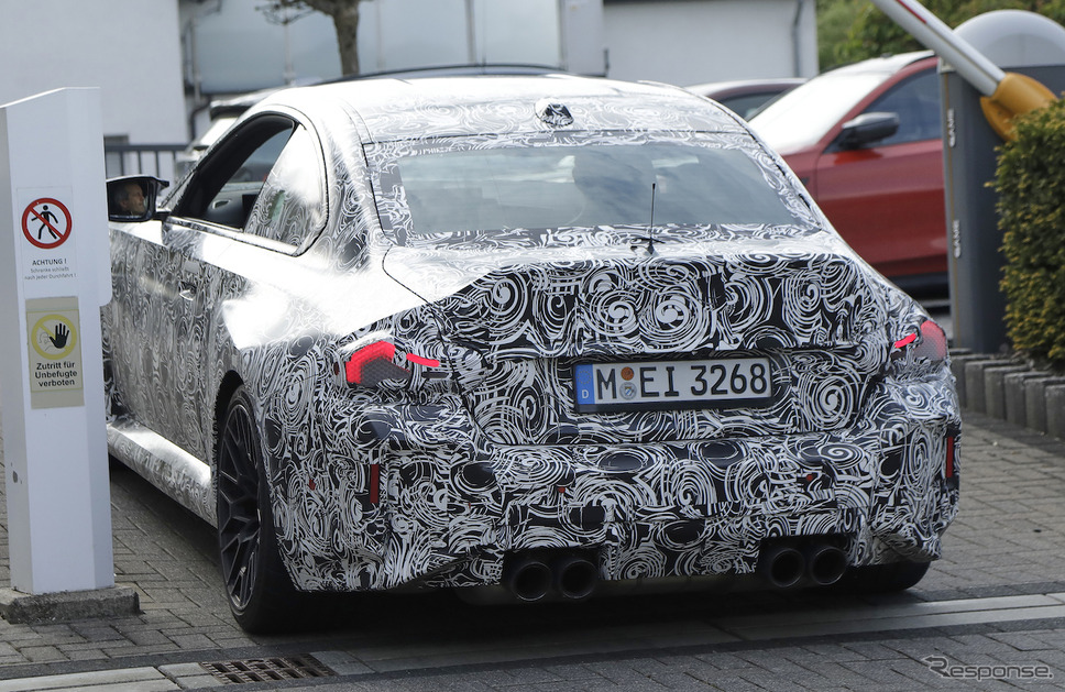 BMW M2 CS プロトタイプ(スクープ写真)《APOLLO NEWS SERVICE》