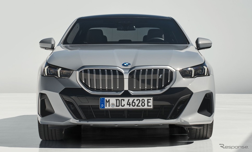 BMW i5 の「eDrive40」《photo by BMW》