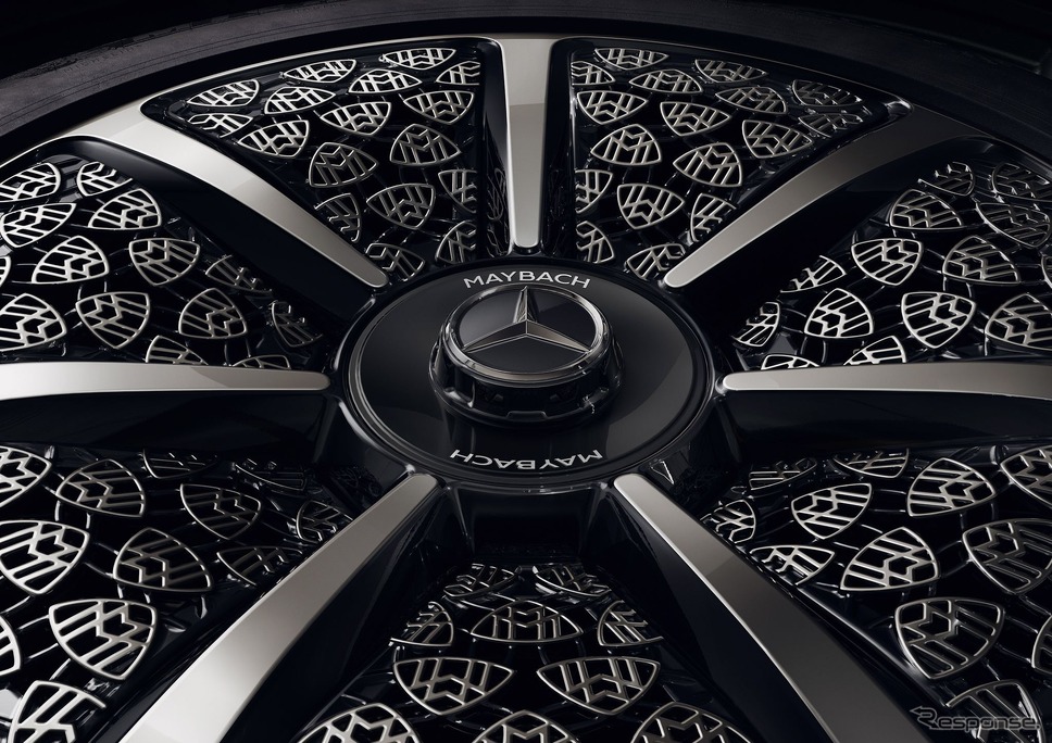 メルセデス・マイバッハ EQS SUV の「ナイトシリーズ」《photo by Mercedes-Benz》
