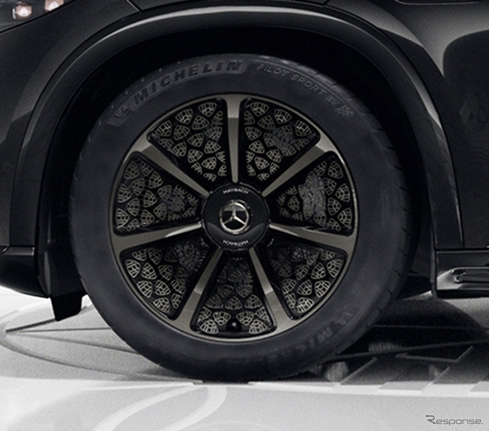 メルセデス・マイバッハ EQS SUV の「ナイトシリーズ」《photo by Mercedes-Benz》