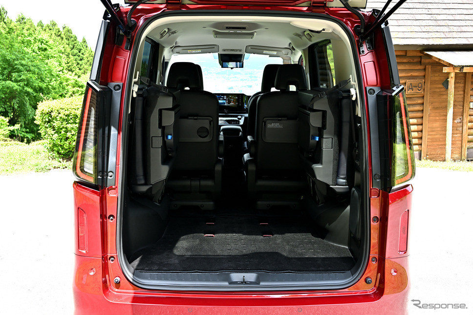 日産 セレナ e-POWER LUXION《写真撮影 雪岡直樹》