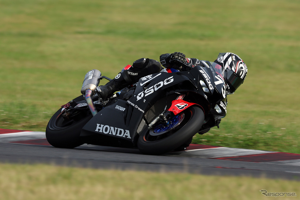 総合5番手のSDG Honda Racing(名越哲平/國井勇輝)《撮影 竹内英士》