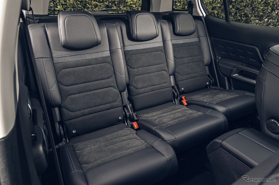 シトロエン C5 エアクロス の「ハイブリッド136」《photo by Citroen》