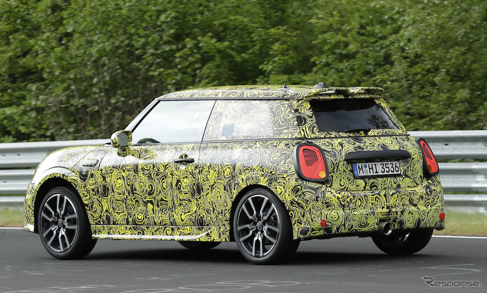 MINI クーパー S 次期型プロトタイプ(スクープ写真)《APOLLO NEWS SERVICE》