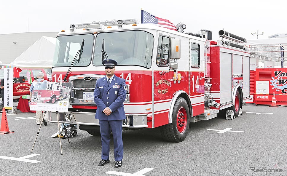 在日米軍消防隊の消防車（東京国際消防防災展2018）《写真提供 東京国際消防防災展事務局》