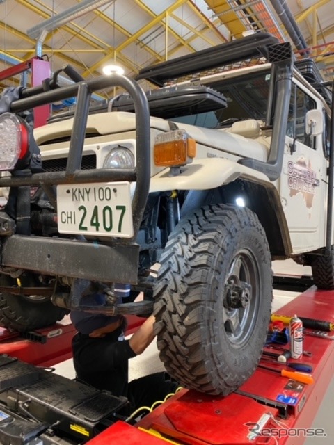 豪州トヨタとコラボレーションによる整備《写真提供:サムライクルーザープレスルーム》