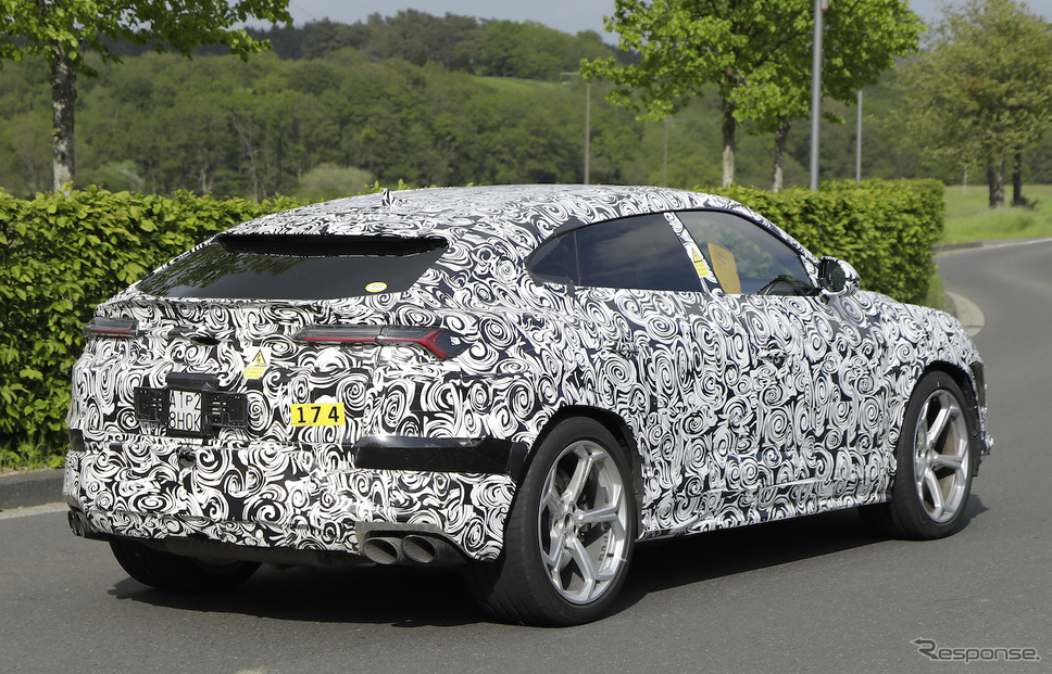 ランボルギーニ ウルス PHEV プロトタイプ(スクープ写真)《APOLLO NEWS SERVICE》