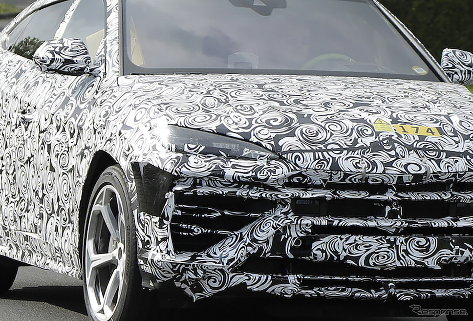 ランボルギーニ ウルス PHEV プロトタイプ(スクープ写真)《APOLLO NEWS SERVICE》