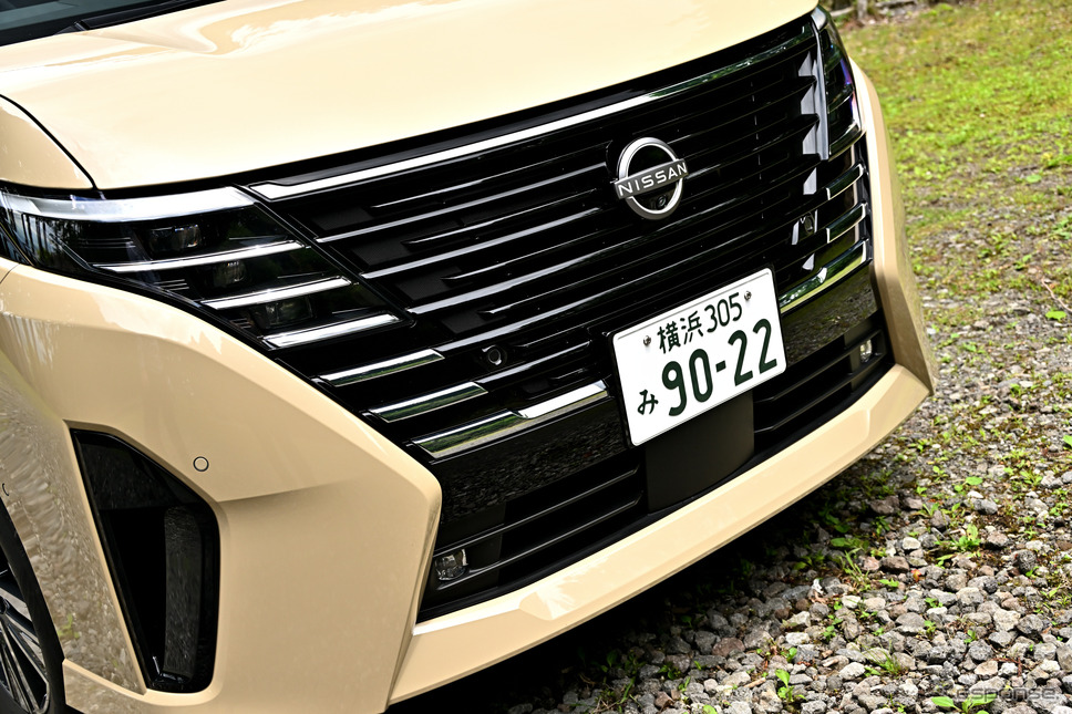 日産 セレナ e-POWER ハイウェイスターV(ボディカラー:利休)《写真撮影 雪岡直樹》