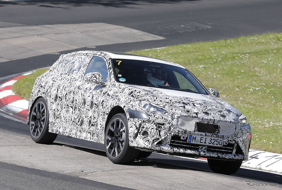 BMW 1シリーズ プロトタイプ(スクープ写真)《APOLLO NEWS SERVICE》