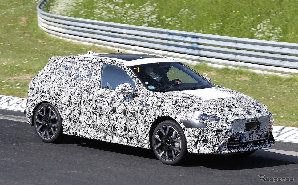 BMW 1シリーズ プロトタイプ(スクープ写真)《APOLLO NEWS SERVICE》