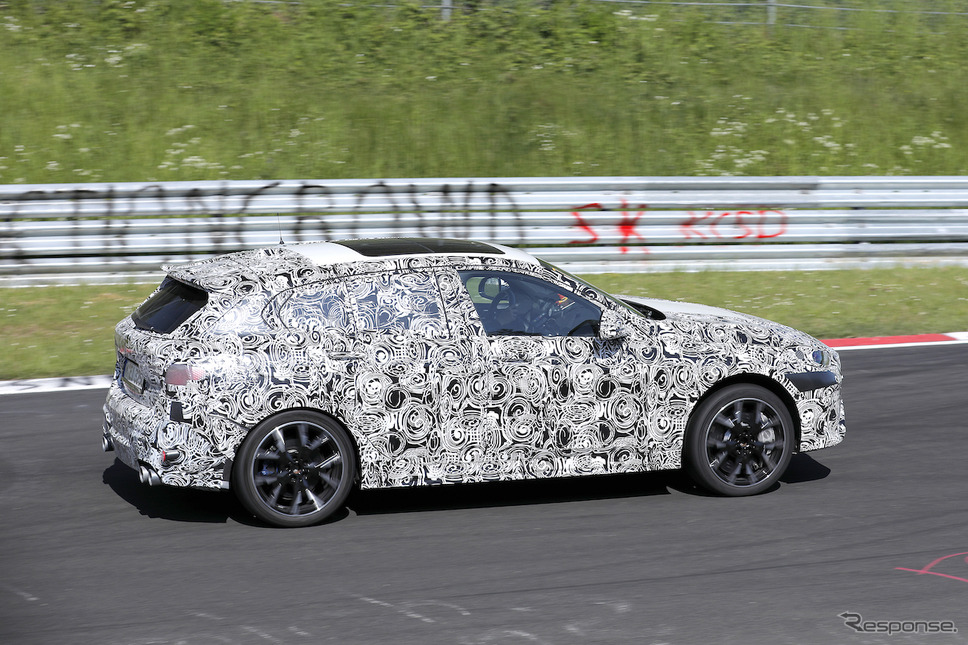 BMW 1シリーズ プロトタイプ(スクープ写真)《APOLLO NEWS SERVICE》