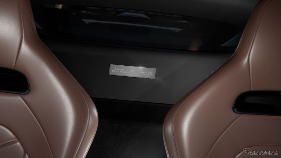 マセラティ MC20 の「フォーリセリエ・エッセンシャル・コレクション」《photo by Maserati》