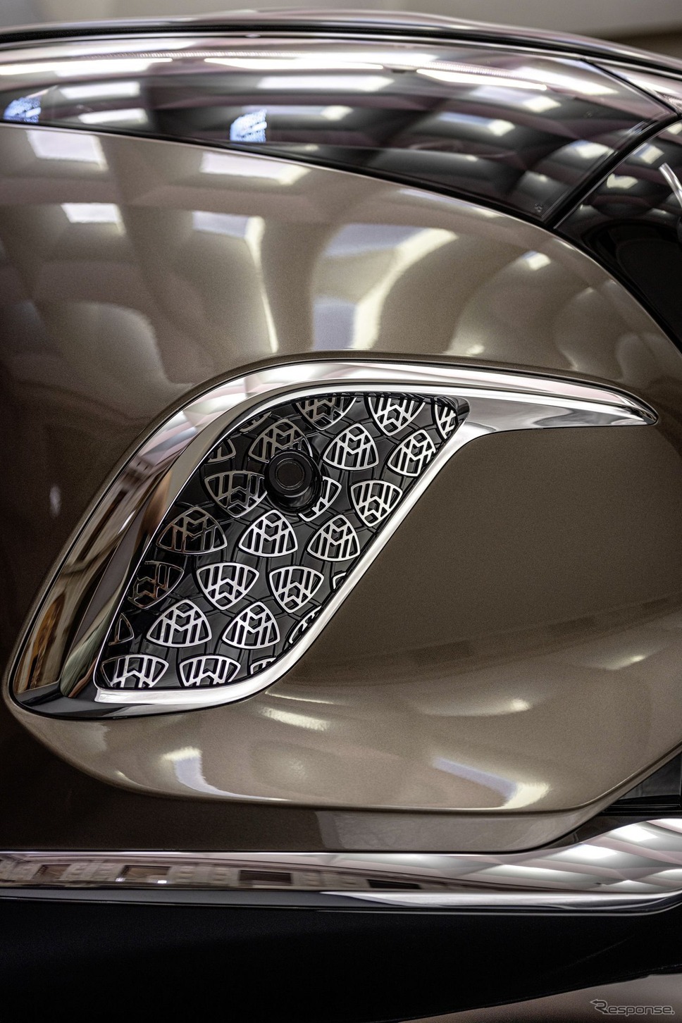 メルセデスマイバッハ EQS SUV《photo by Mercedes-Benz》
