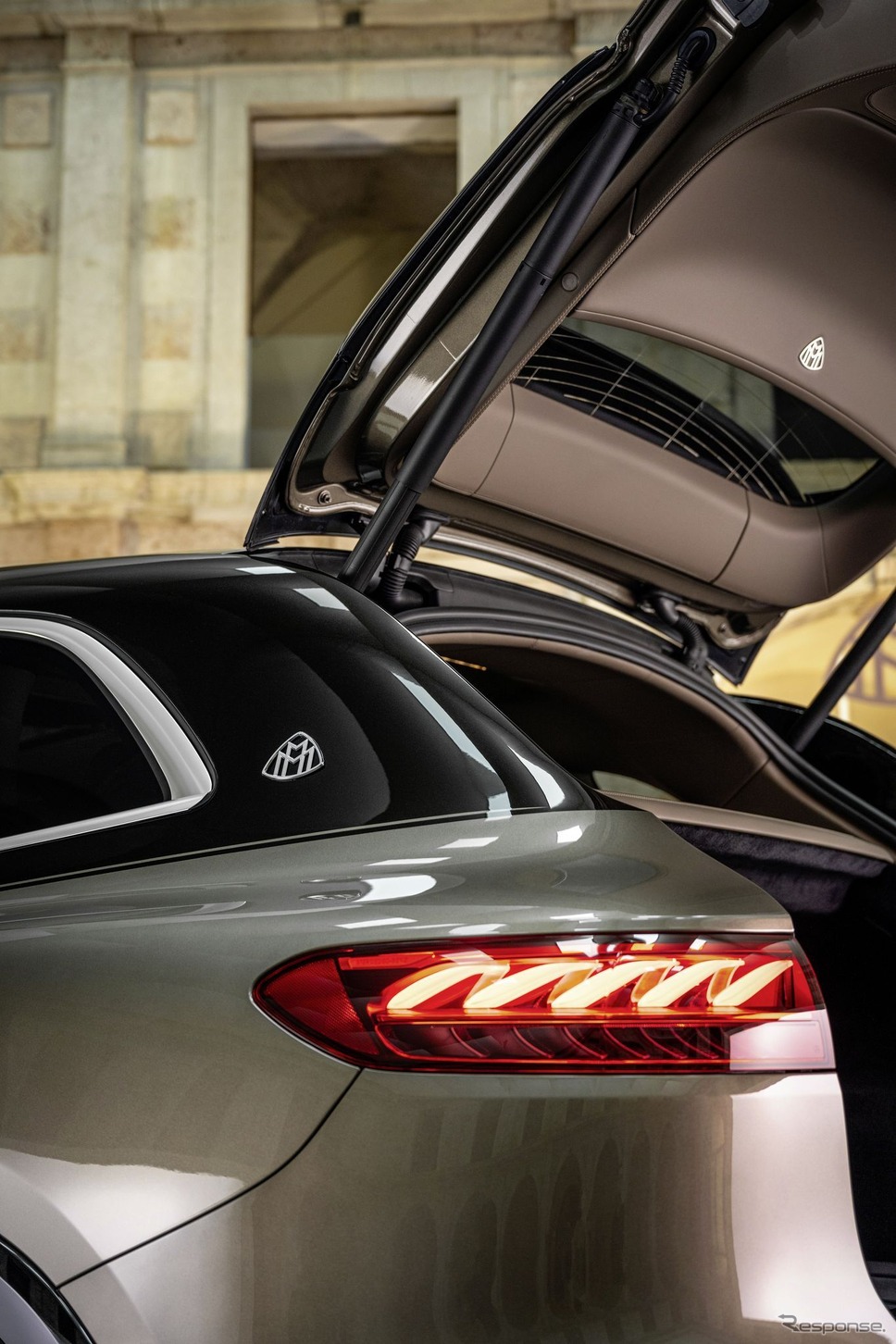 メルセデスマイバッハ EQS SUV《photo by Mercedes-Benz》