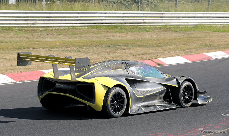 ロータス エヴァイヤX 開発車両(スクープ写真)《APOLLO NEWS SERVICE》