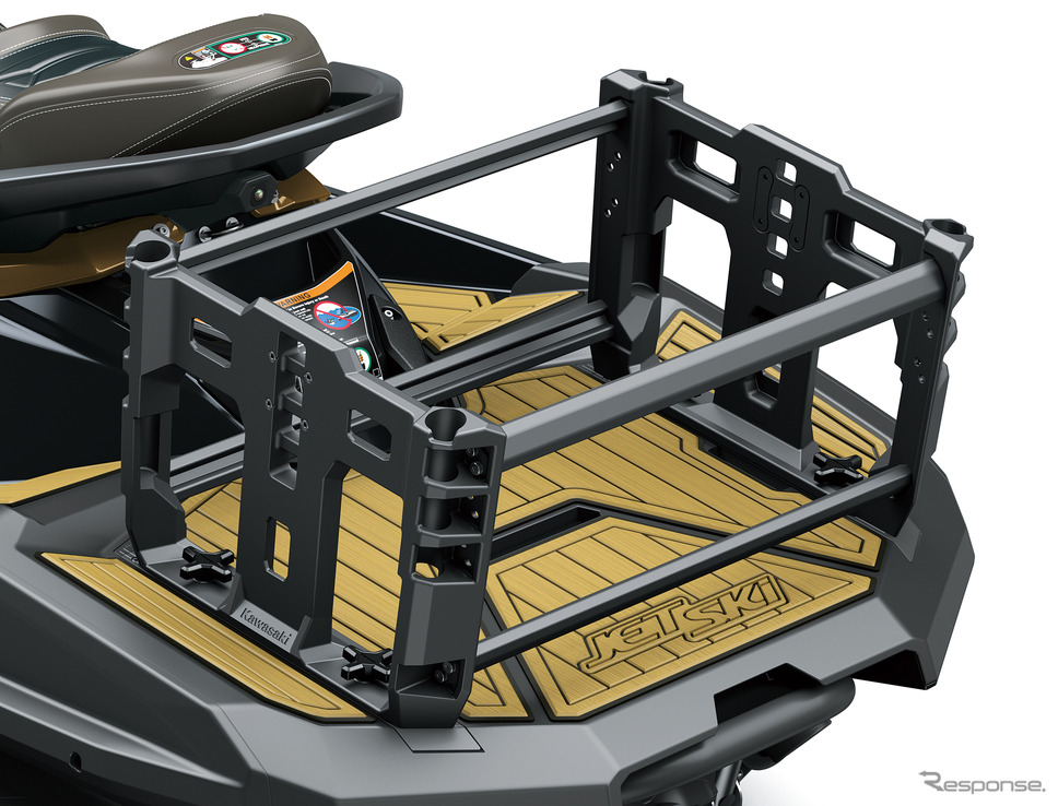 JET SKI ULTRA 160LX《写真提供:カワサキモータースジャパン》