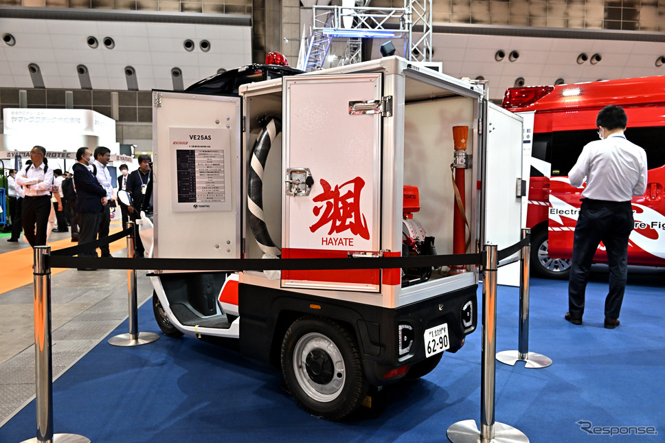 トーハツの3輪EV消防バイク、颯(東京国際消防防災展2023)《写真撮影 雪岡直樹》