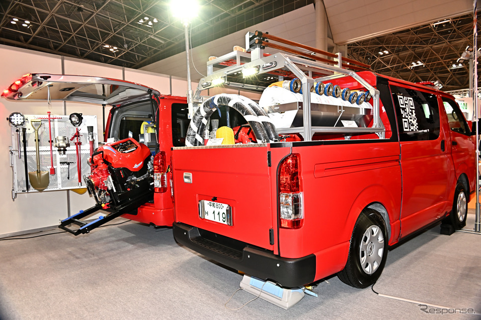 平和機械積載車デッキバンタイプ(東京国際消防防災展2023)《写真撮影 雪岡直樹》