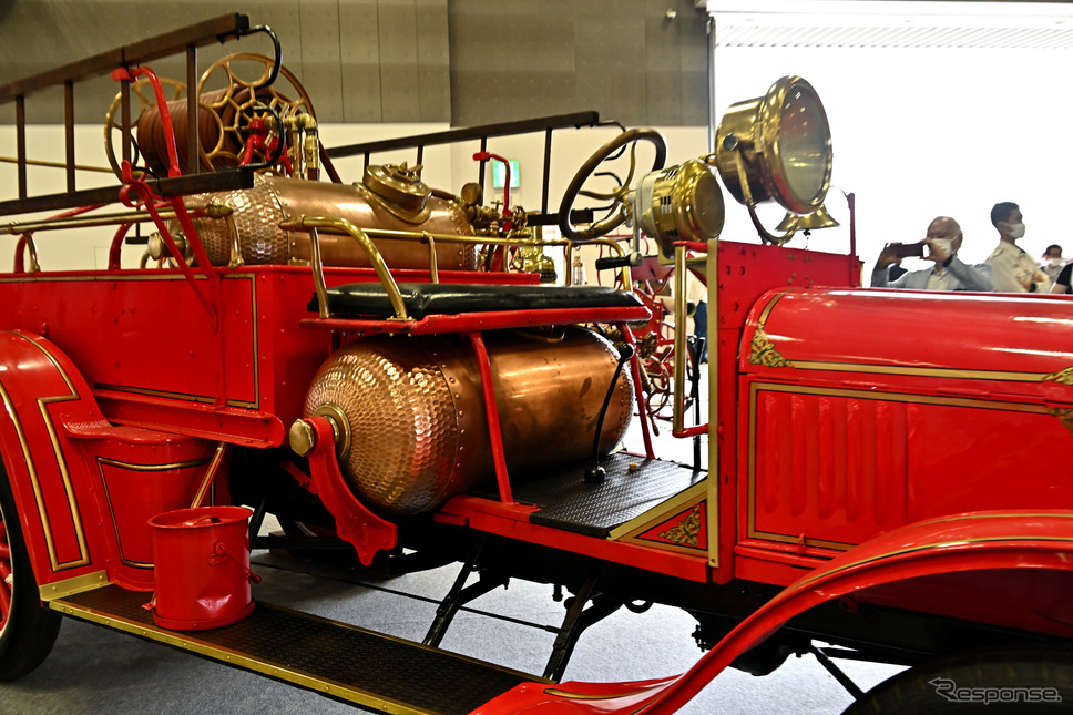 フォード「T型」消防ポンプ車(1920年製。東京国際消防防災展2023)《写真撮影 雪岡直樹》