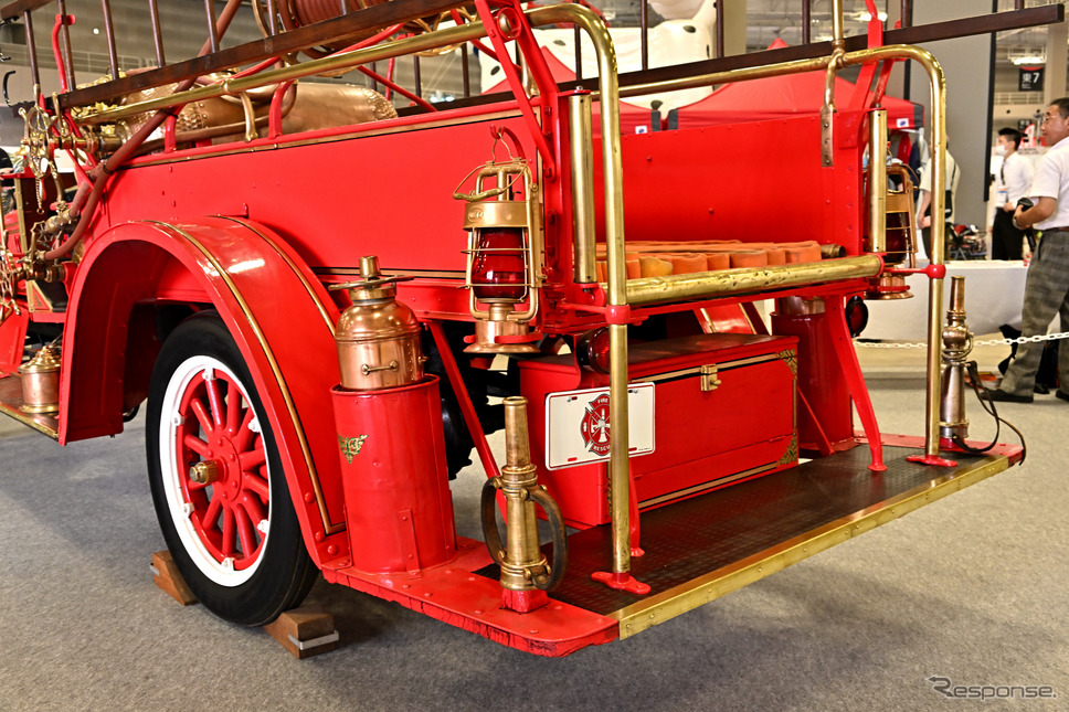 フォード「T型」消防ポンプ車(1920年製。東京国際消防防災展2023)《写真撮影 雪岡直樹》