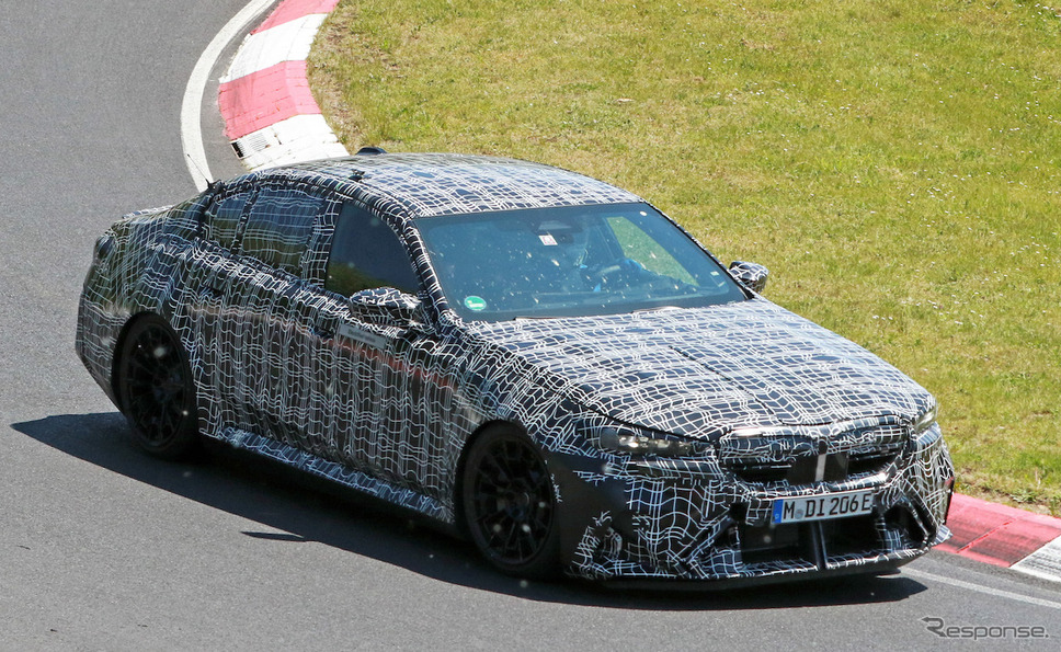 BMW M5 次期型プロトタイプ(スクープ写真)《APOLLO NEWS SERVICE》