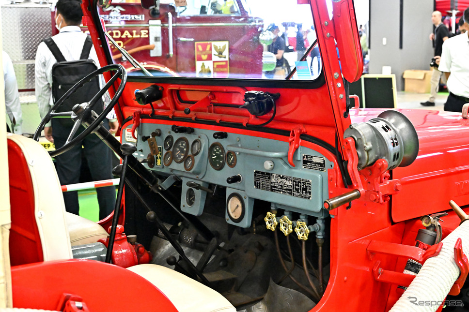 三菱ウィリスCJ-3B消防ポンプ車“じぷた”仕様(東京国際消防防災展2023)《写真撮影 高木啓》