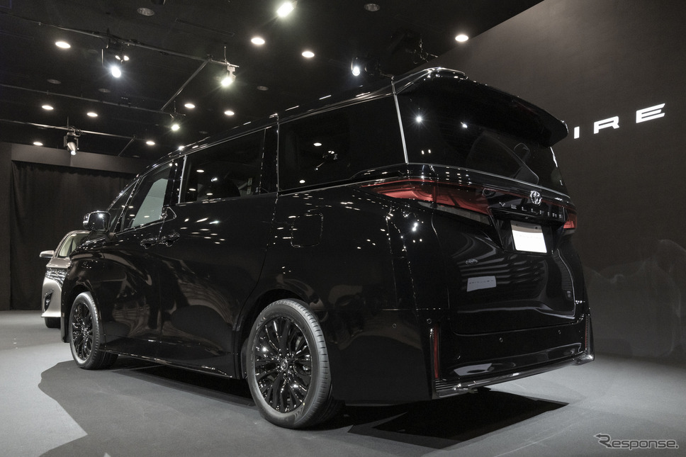 トヨタ・ヴェルファイア 新型《写真提供 トヨタ自動車》