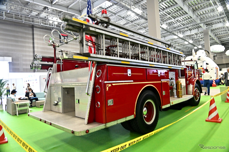アメリカン・ラフランス900シリーズポンプ車(東京国際消防防災展2023)《写真撮影 雪岡直樹》