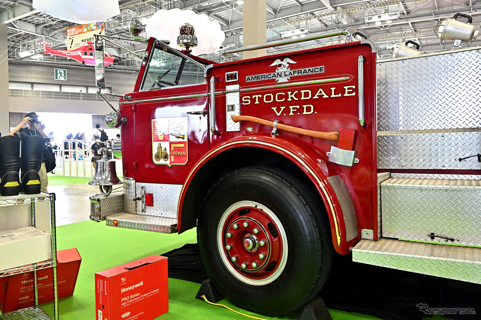 アメリカン・ラフランス900シリーズポンプ車(東京国際消防防災展2023)《写真撮影 雪岡直樹》