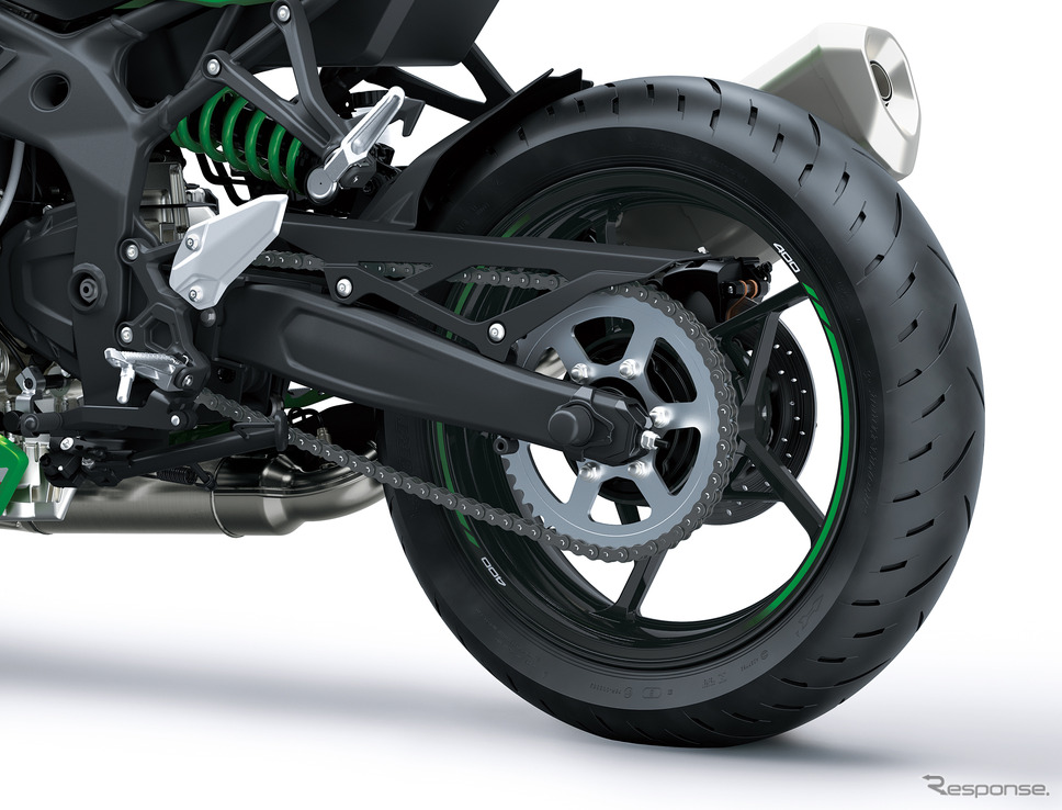 Ninja ZX-10Rと同タイプのフルアジャスタブル SHOWA BFRC-lite リヤサスペンション(Ninja ZX-4RR KRTエディション)《写真提供:カワサキモータースジャパン》
