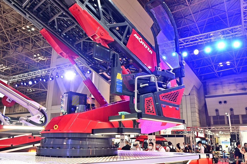 モリタ・ロイカ・エアリアルラダー(東京国際消防防災展2023)《写真撮影 雪岡直樹》