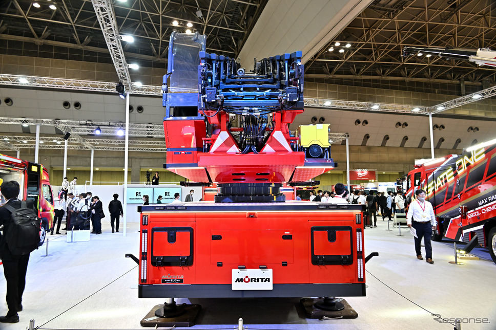 モリタ・ロイカ・エアリアルラダー(東京国際消防防災展2023)《写真撮影 雪岡直樹》