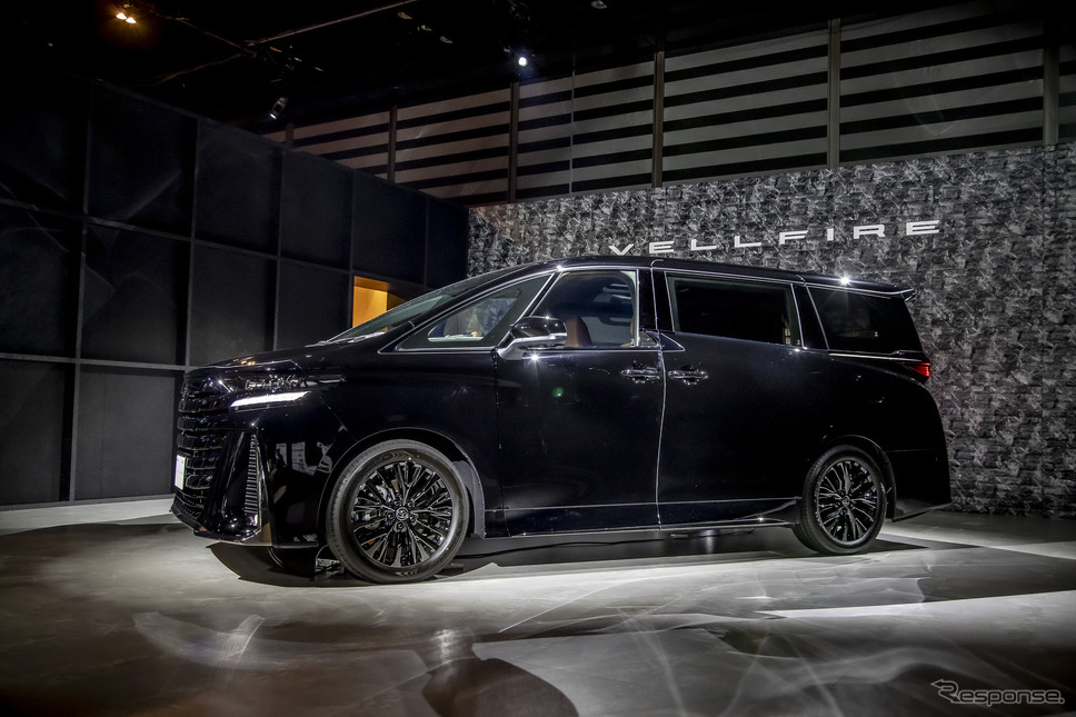 トヨタ ヴェルファイア Z Premier 2.4Lターボ《写真撮影 山内潤也》