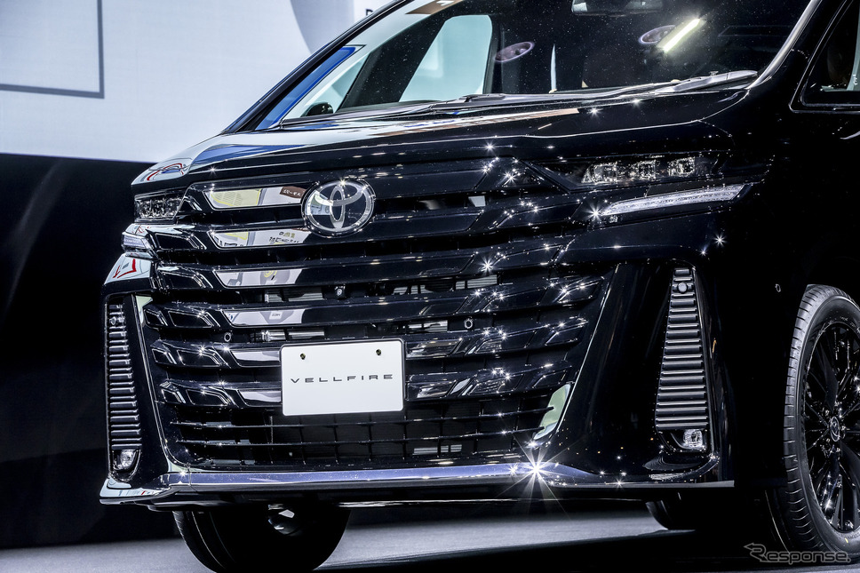 トヨタ ヴェルファイア Z Premier 2.4Lターボ《写真撮影 山内潤也》